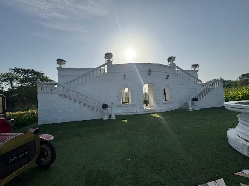 Honeybook Studios Location