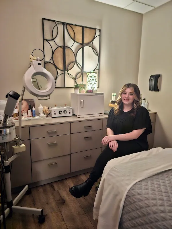 Capretti & Co Aveda Salon & Spa