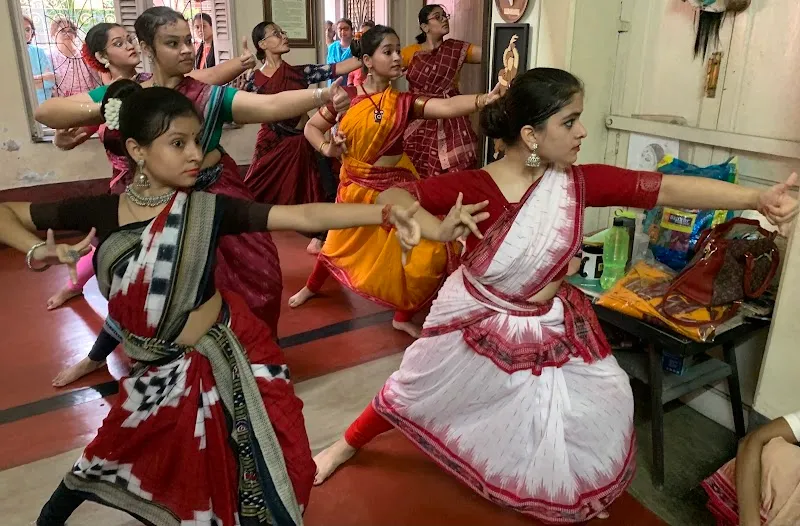 Saveri Odissi Dance School