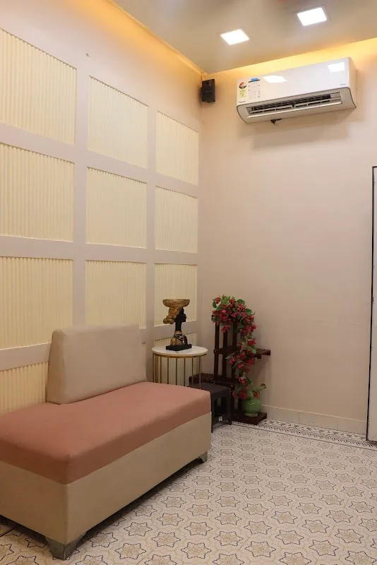 G Miracles Unisex Salon