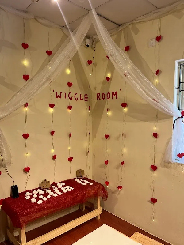 Wiggle Room Besant Nagar Art Experience Studio