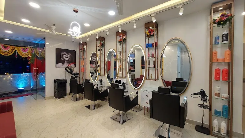 Salon Apple Latur [Women] | Best Salon in Latur