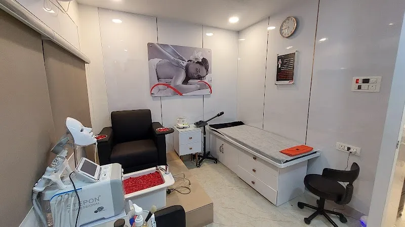 Salon Apple Latur [Women] | Best Salon in Latur