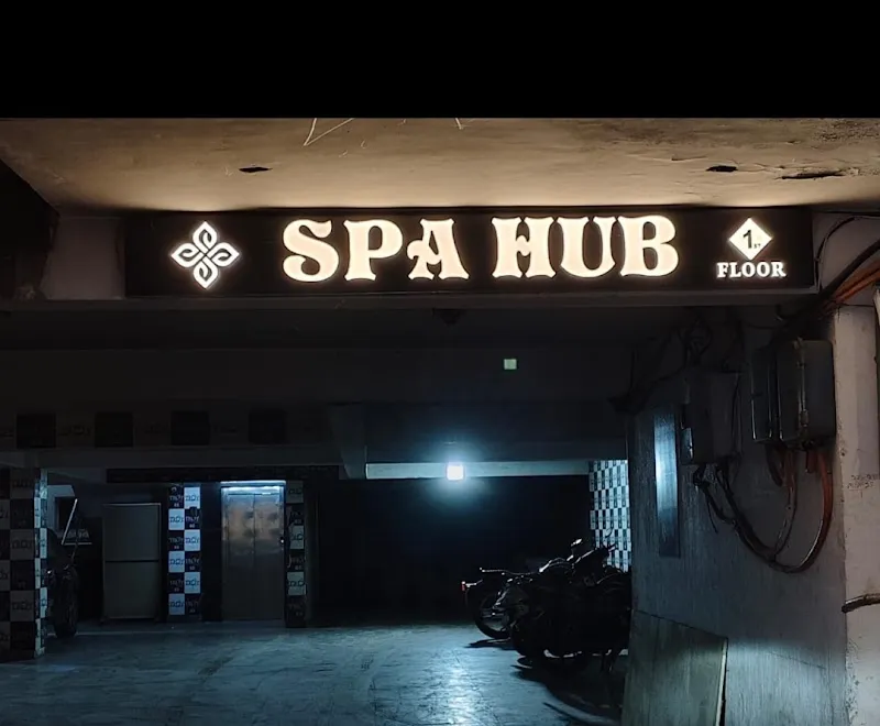 spa hub Punjabi Bagh club road