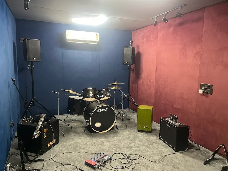 Gig Lab Soundworks - Jampad | Recording Studio | Podcast Studio | Music Academy