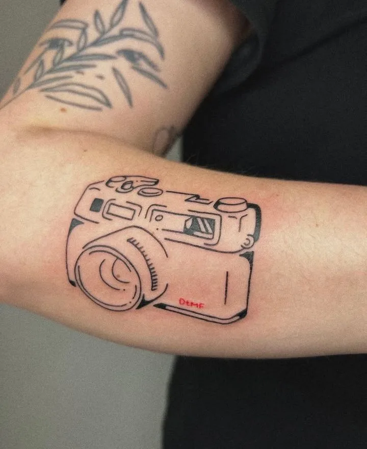 Landscape Tattoo Oberkampf - salon de tatouage walk-in Paris - Piercing