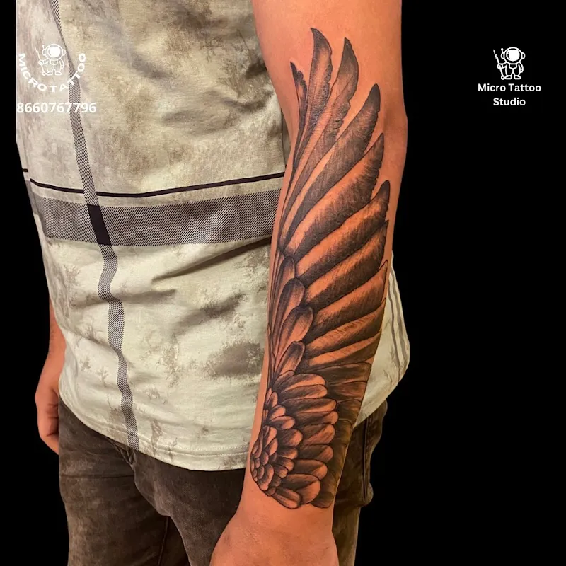 Micro Tattoo Studio