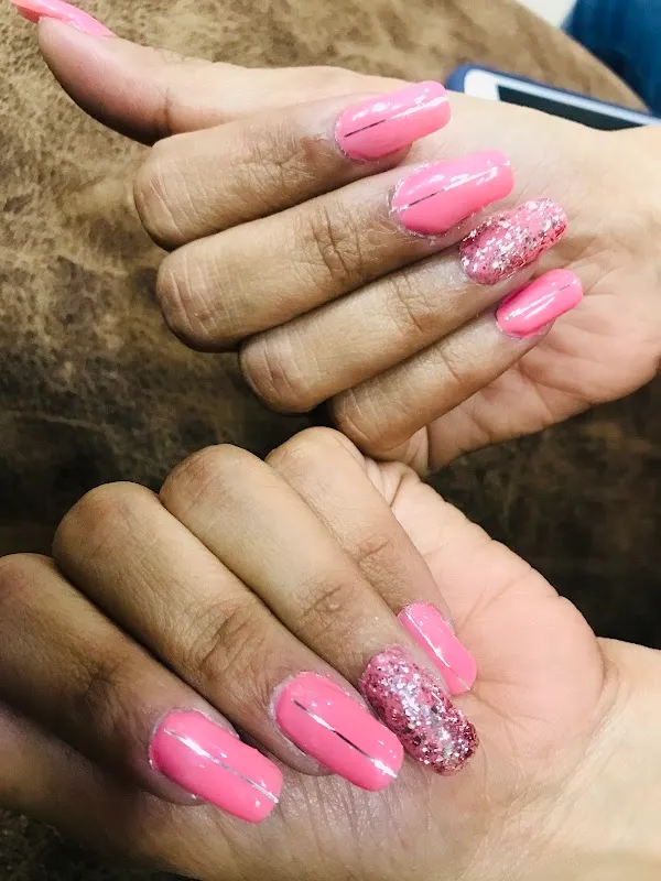 Posshe Salons - Unisex | Hair | Makeup | Beauty | Academy