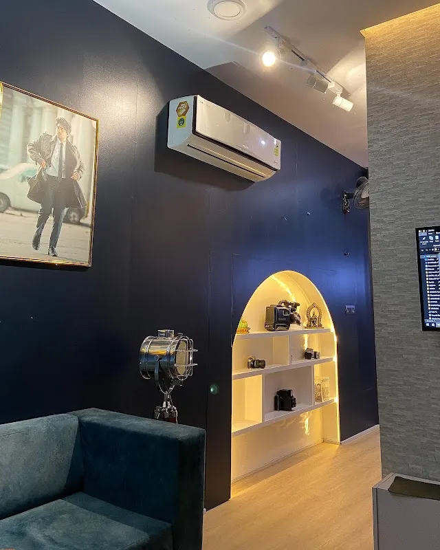 VINOD STUDIOS