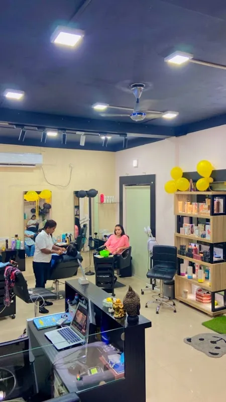 STYLING CAVE UNISEX SALON