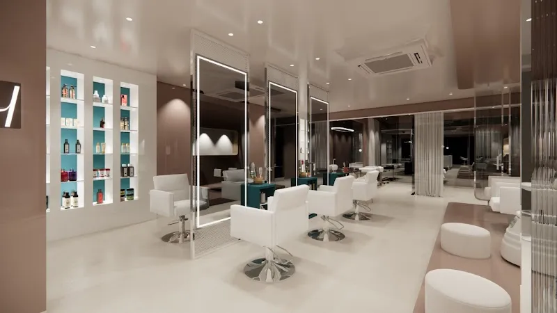LURE’AY - Luxury Unisex Salon & Makeover Studio