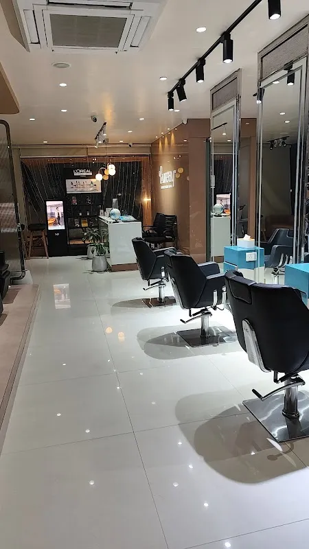 LURE’AY - Luxury Unisex Salon & Makeover Studio