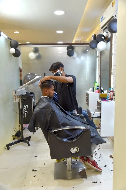 Mr & Miss Secret Unisex Salon - Best Unisex Salon |Bridal Makeup |Facial |Haircut |Hairstyling |Makeup Artist in Firozabad