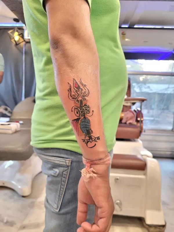 LAV TATTOOS and MAKEOVER-BEST TATTOO ARTIST SHOP PIERCING SHOP IN KANPUR