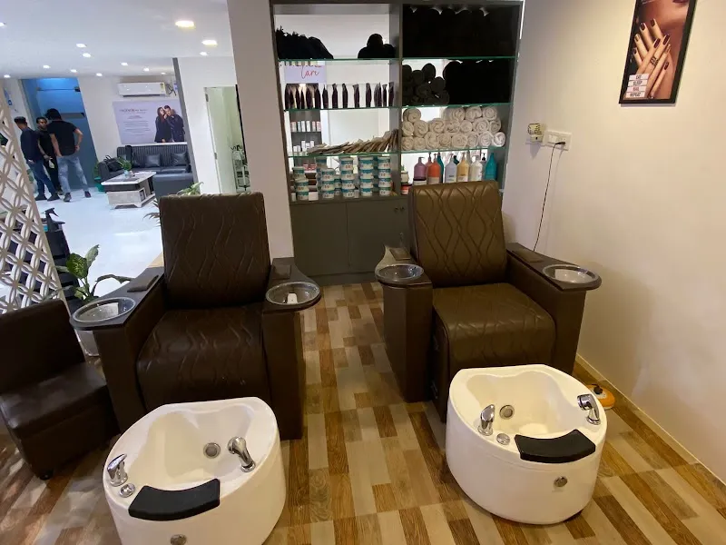 Manea the Salon - Green Meadows Beeramguda