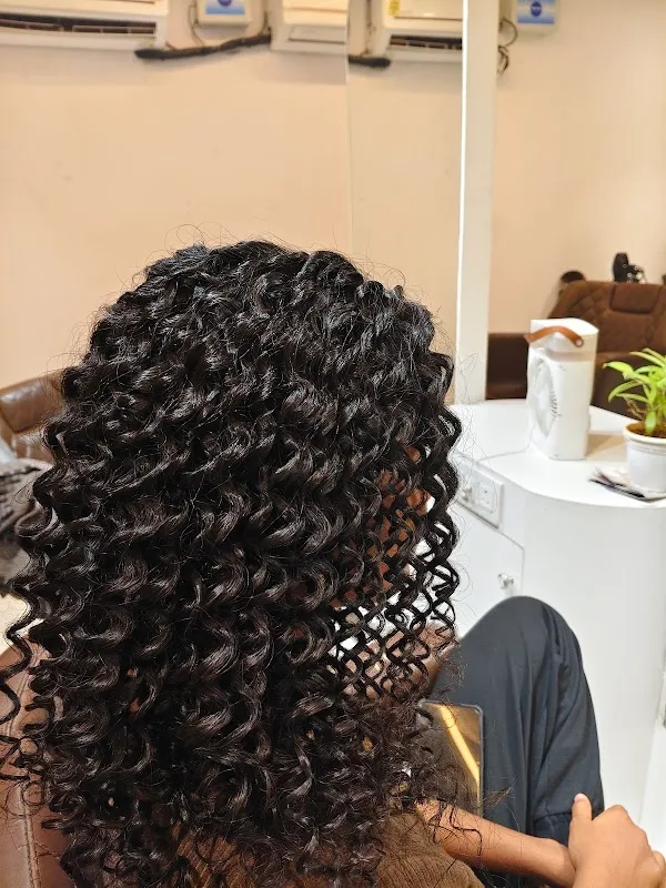 Manea the Salon - Green Meadows Beeramguda