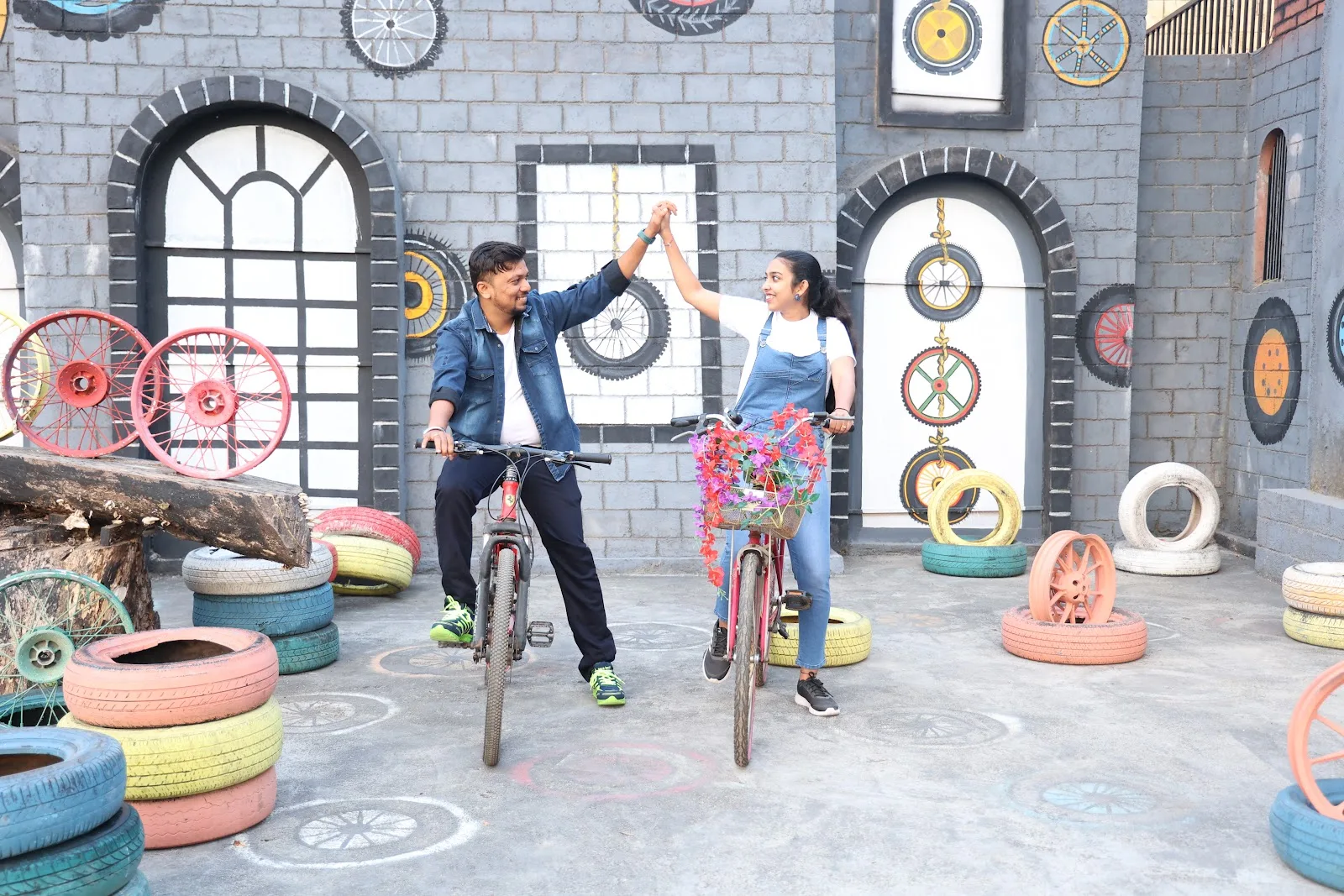 The focus city studio (Outdoor Pre Wedding Shoot in Mumbai)