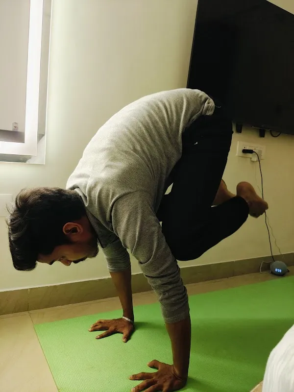 The Divine Yoga -The Best Yoga Teacher in Varanasi