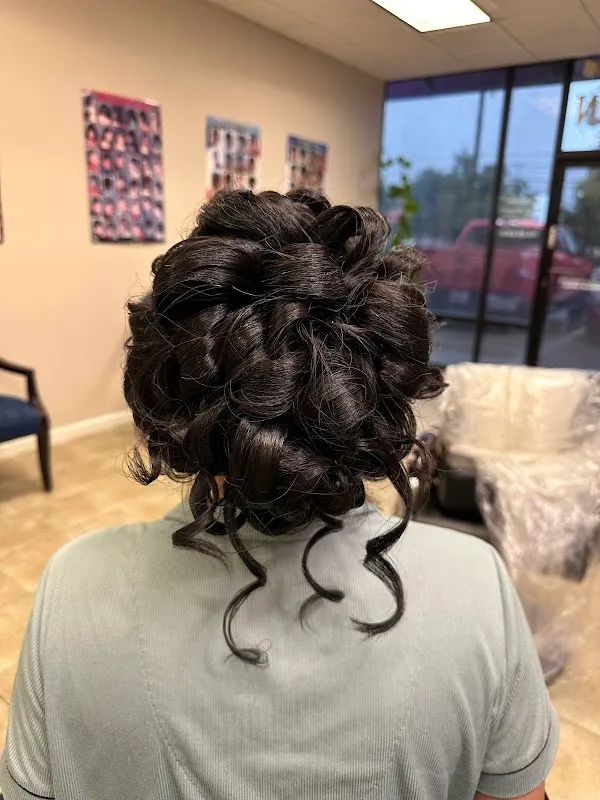 Professional Hair Salon by Brenda LLC