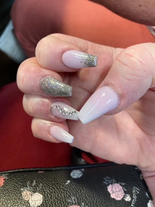 Divine Beauty Bar