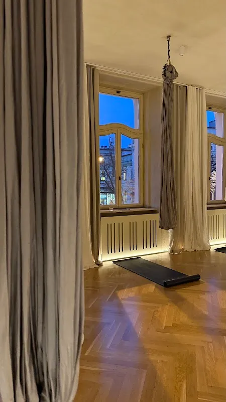 Auro Studio - Exclusive Yoga & Café in Krakow