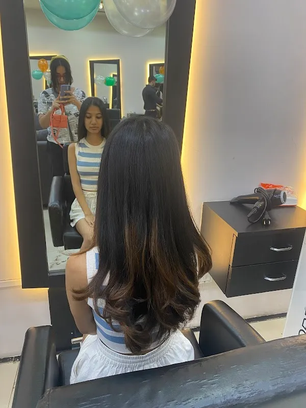 The Hair Master Unisex Salon