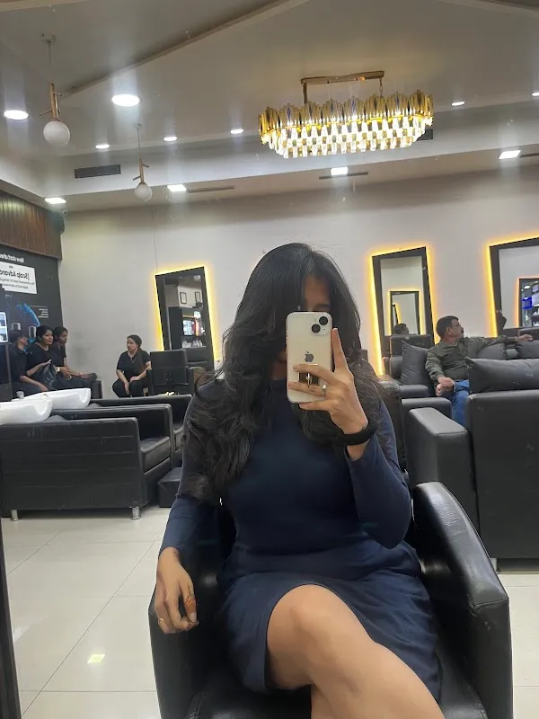 The Hair Master Unisex Salon