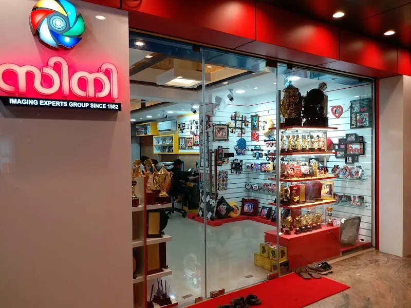 Cine Foto Bazar & Studio , sini studio valanchery
