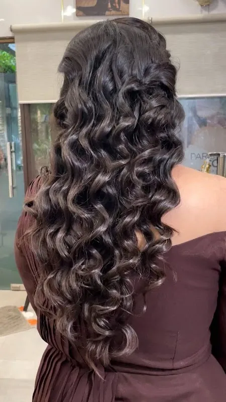 Cliping's Salon By Mouna Lall