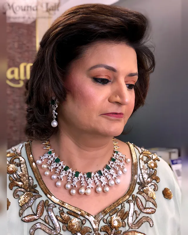 Cliping's Salon By Mouna Lall