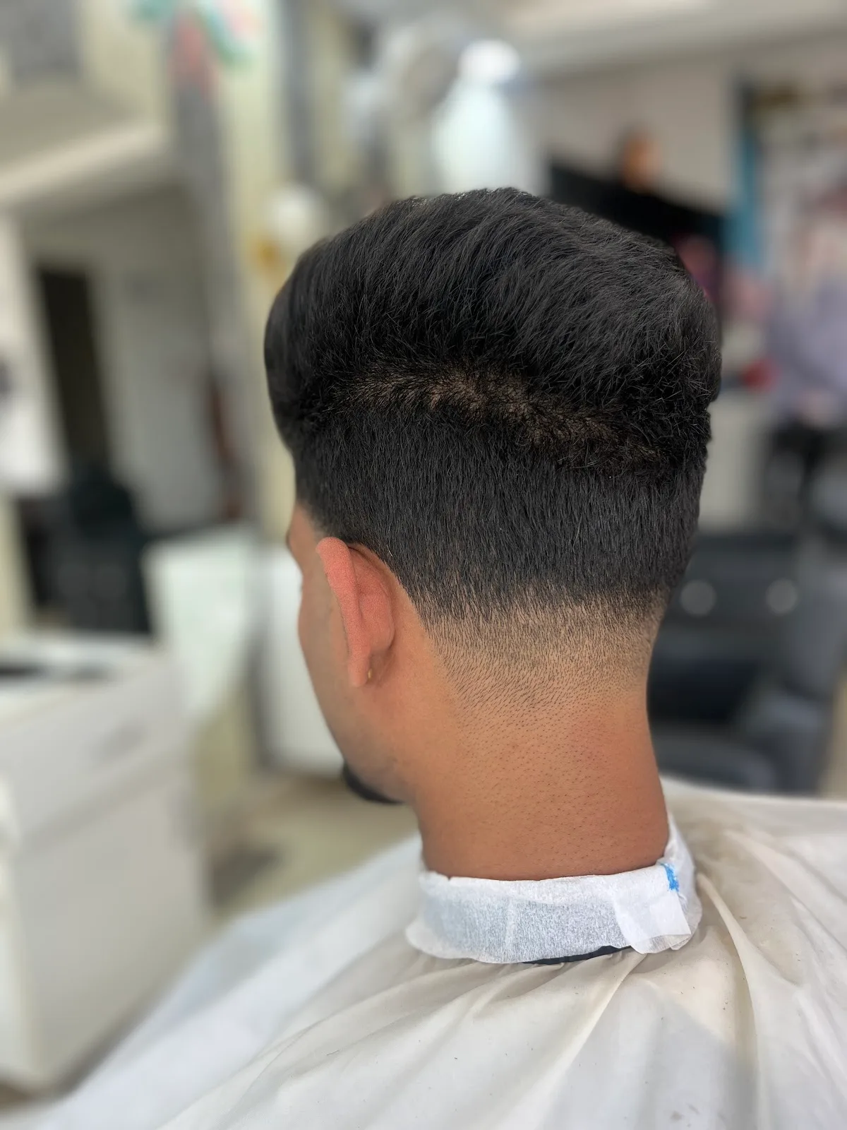 Rootz Master Unisex Salon