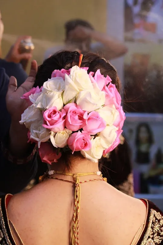 RK Geetanjali Soni Salon, Makeup And Academy