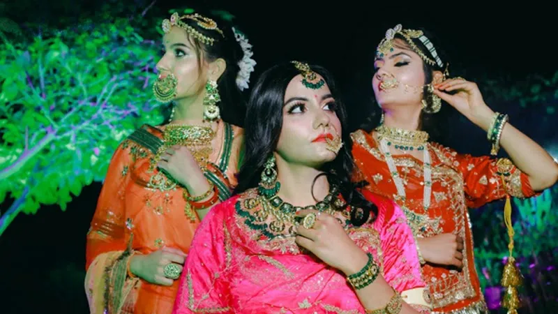 RK Geetanjali Soni Salon, Makeup And Academy