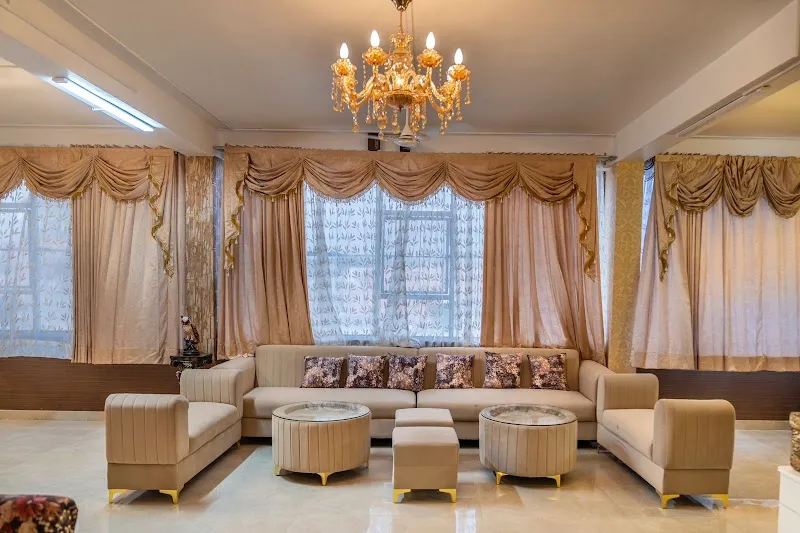 RK Geetanjali Soni Salon, Makeup And Academy