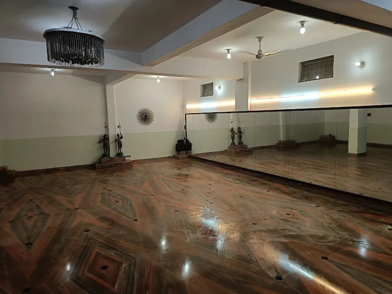 E-PIC DANCE STUDIO