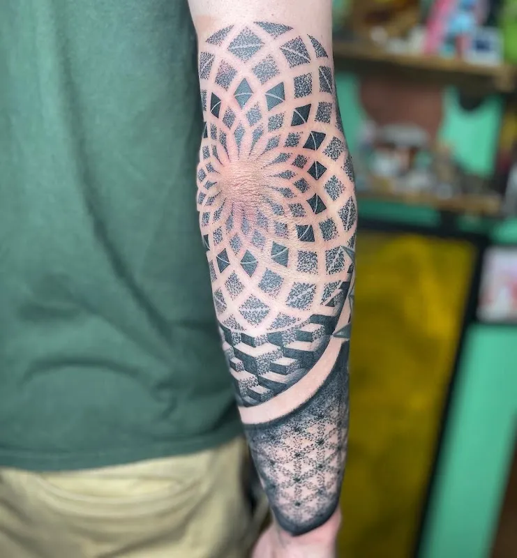 Full Circle Tattoo Collective