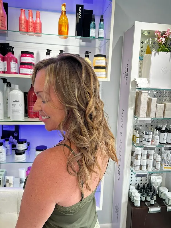 Inspire Salon by Mia