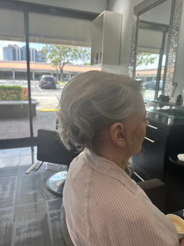 Inspire Salon by Mia