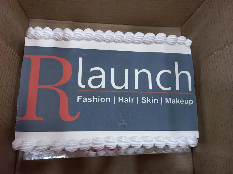 R LAUNCH SALON