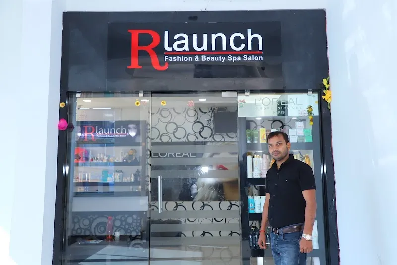 R LAUNCH SALON