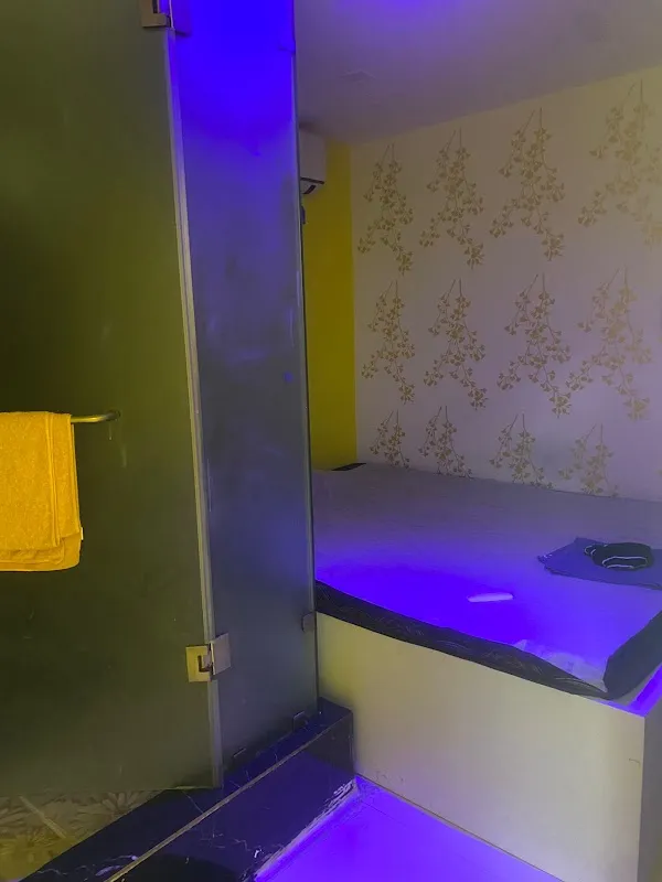 SKY THAI SPA & SALON
