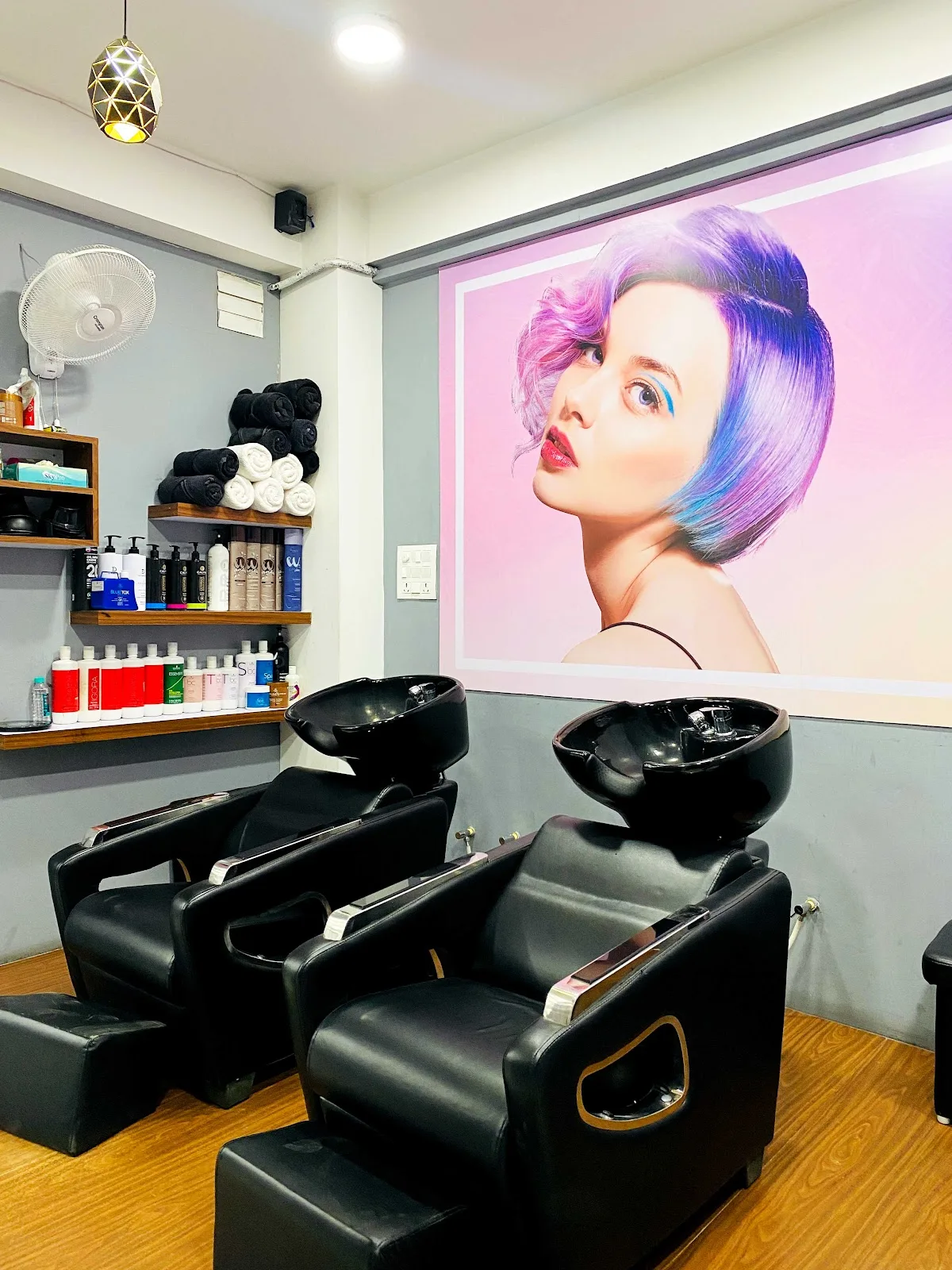 Starlon The Unisex Salon