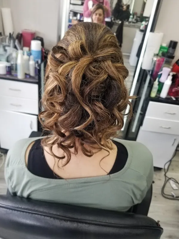 V&LBeauty Studio