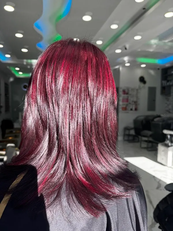 V&LBeauty Studio