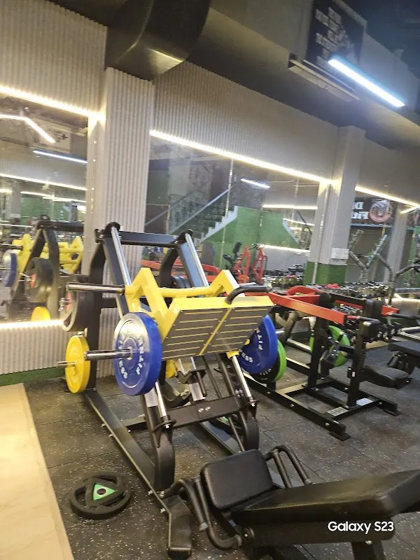 Dilli FitHub Unisex Gym