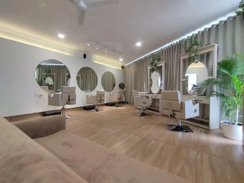 Women's World Salon