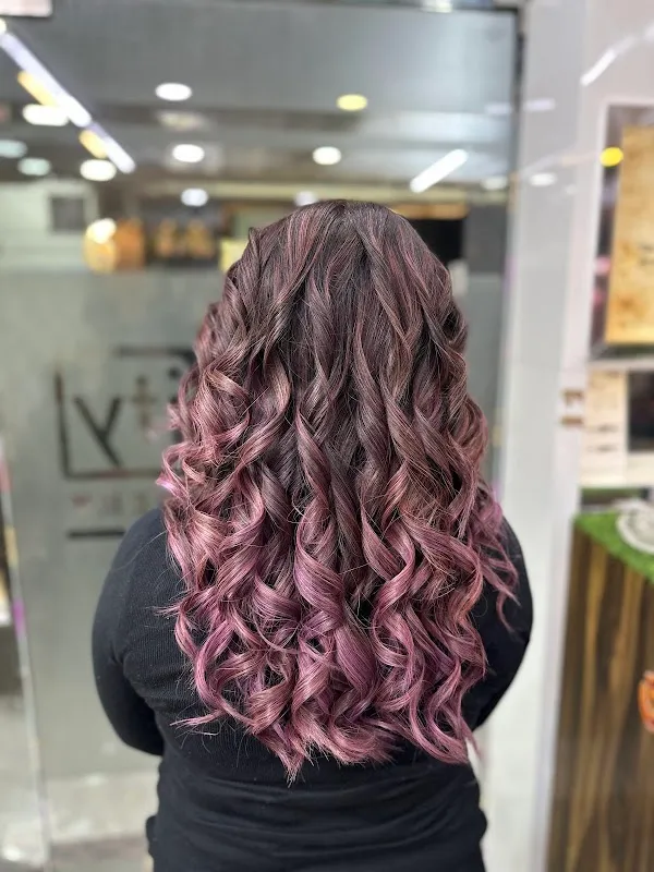 The Gravity Salon & Academy