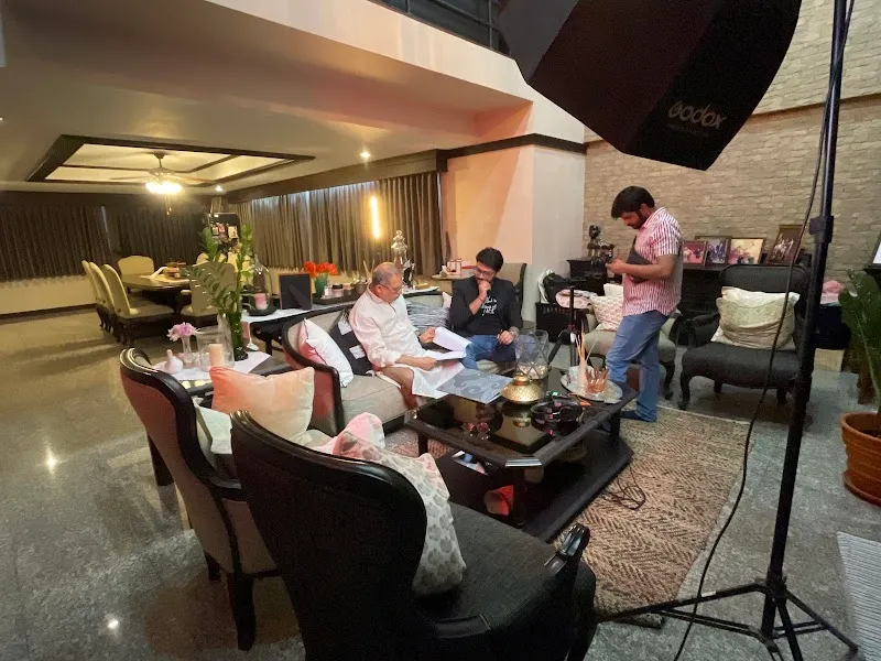 CAM ERA MG STUDIOS