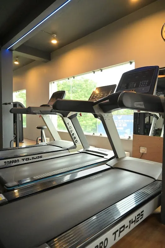 Transform Fitness Hub | Best Unisex Gym