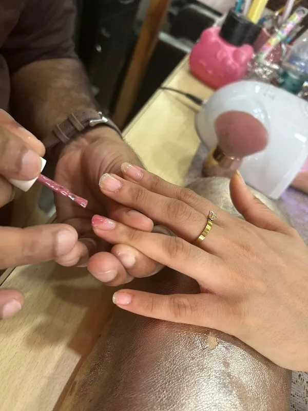 La Vida Unisex Salon – Hair | Beauty | Makeup | Nail Care